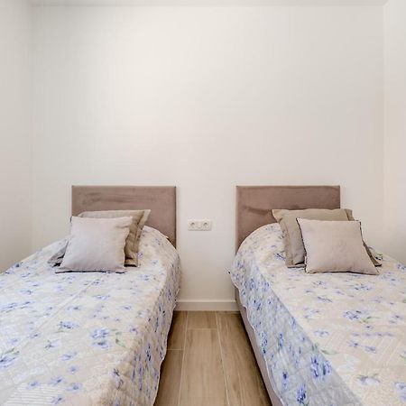 New, Private Heated Swimming Pool, Free Parking, Trogir Centar Apartman Kültér fotó