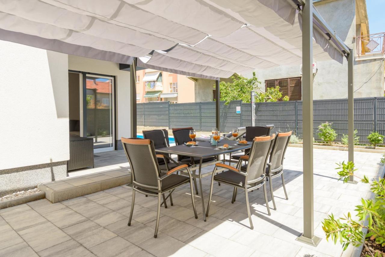 New, Private Heated Swimming Pool, Free Parking, Trogir Centar Apartman Kültér fotó