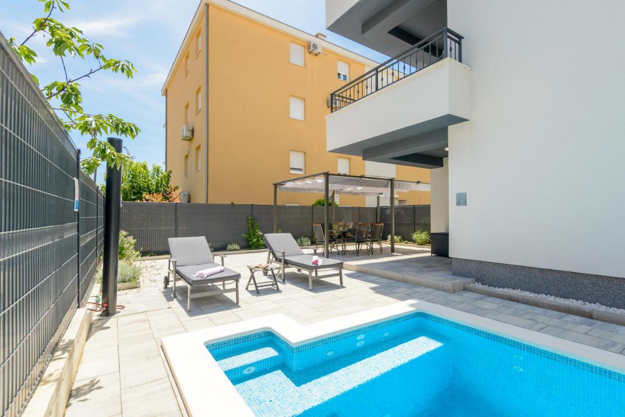 New, Private Heated Swimming Pool, Free Parking, Trogir Centar Apartman Kültér fotó
