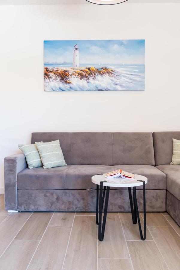 New, Private Heated Swimming Pool, Free Parking, Trogir Centar Apartman Kültér fotó